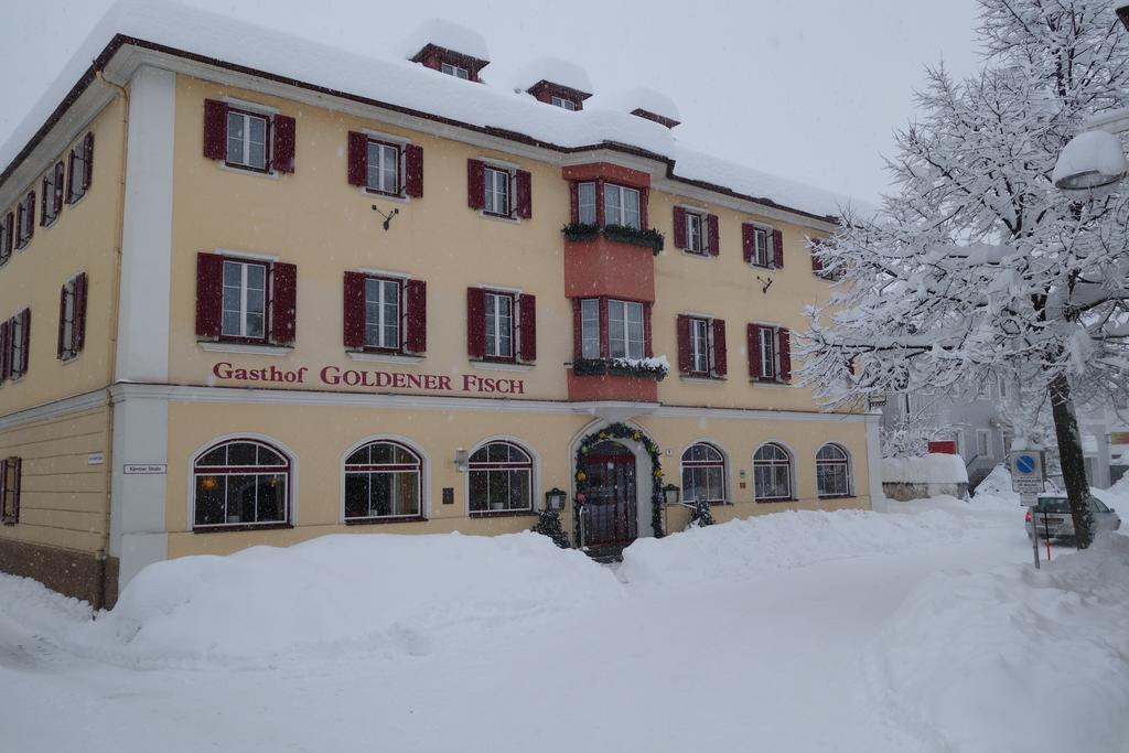Gasthof Goldener Fisch Lienz Exterior foto